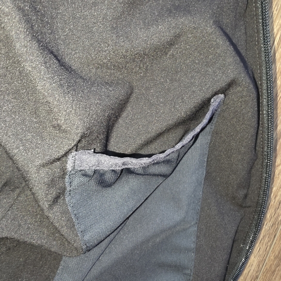 Rhone Men’s Performance Softshell Vest Size L Black Water Resistant Zip Front - Picture 8 of 14